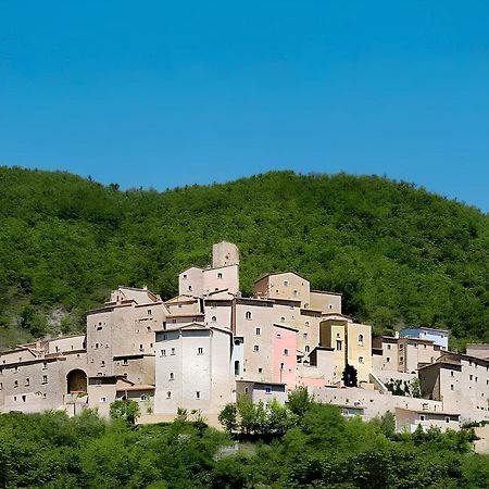 Castello Di Postignano Relais Hotel Sellano Eksteriør billede